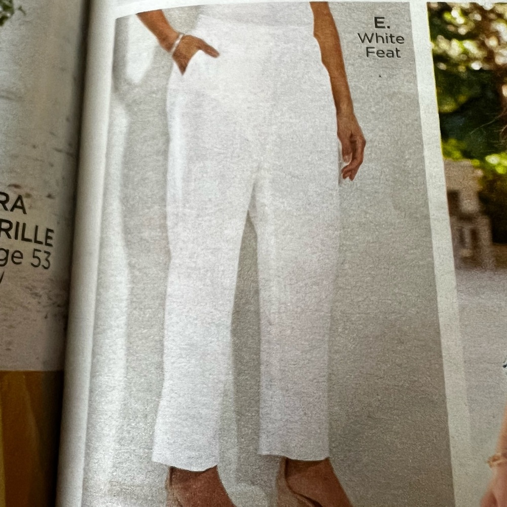 NWT Women's Catherine's pants 1X
"Suprema Collection”